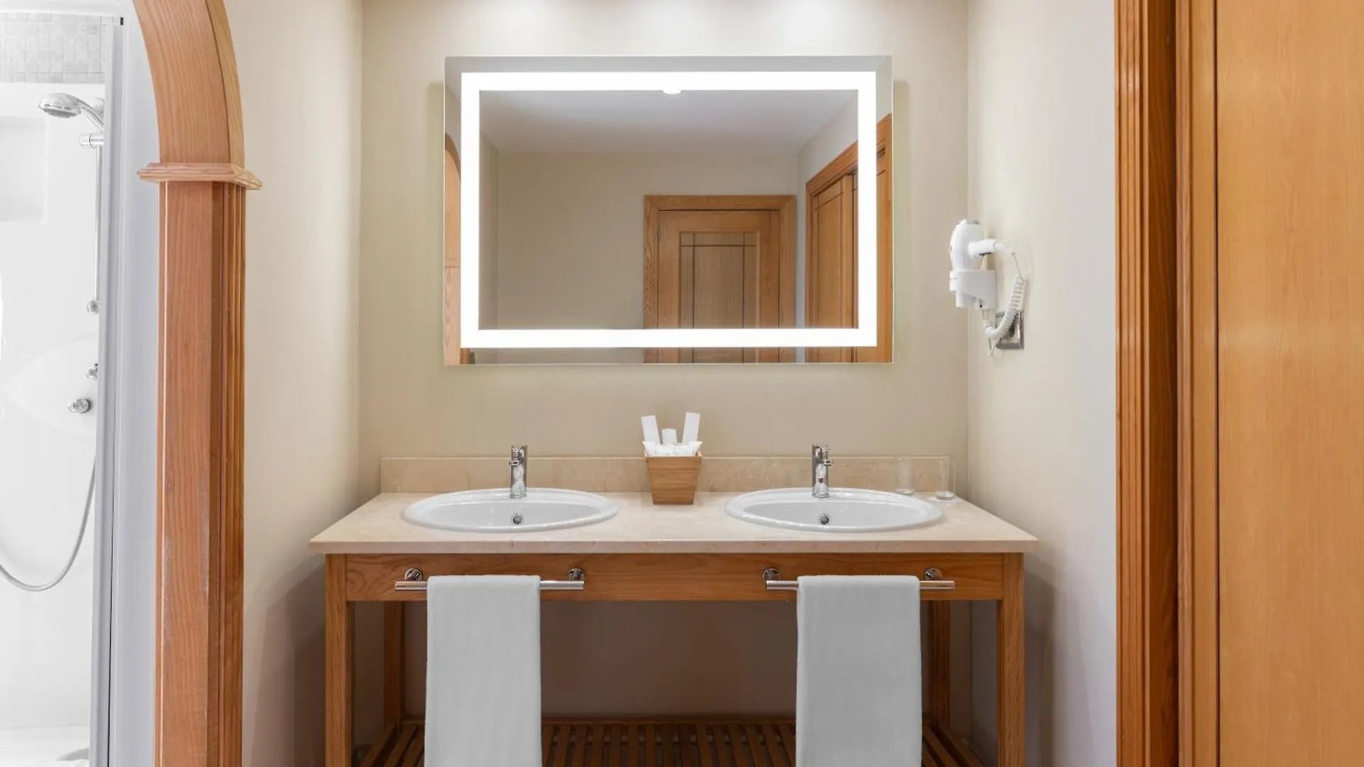 Elba Sara Beach & Golf Resort Caleta De Fuste