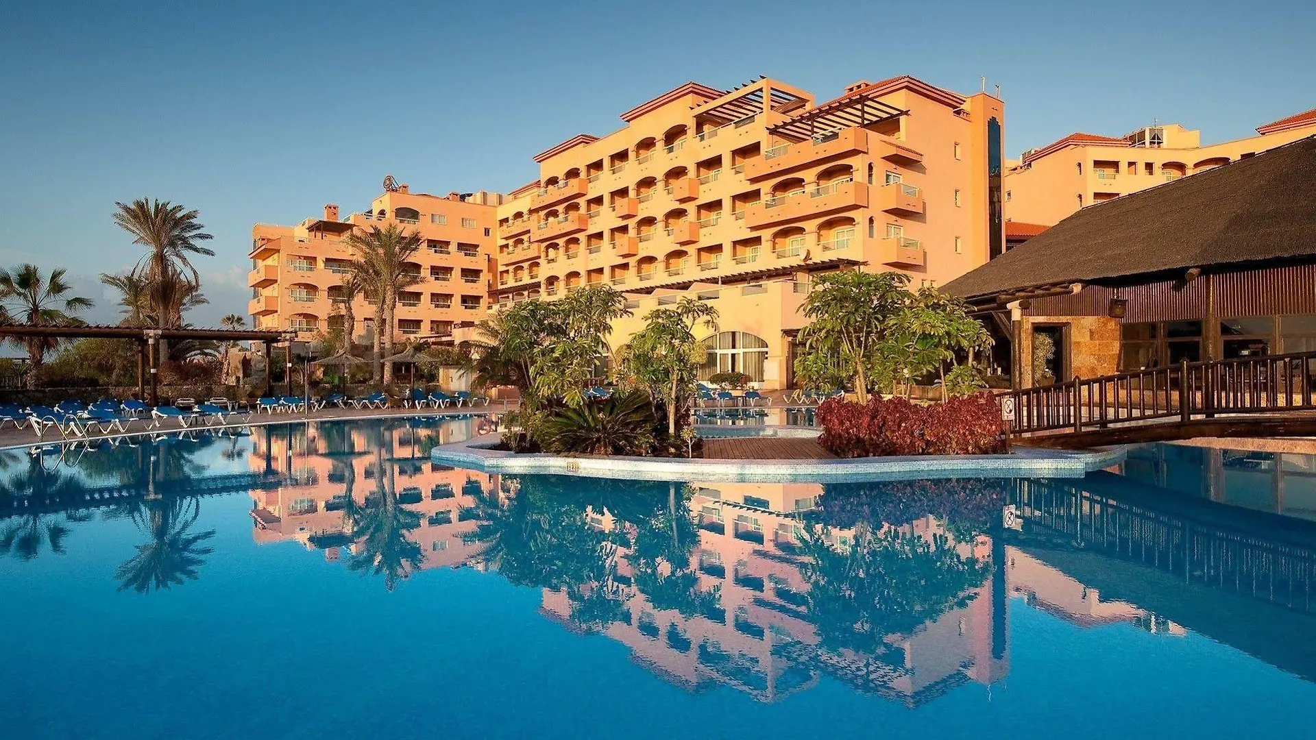 Elba Sara Beach & Golf Resort Caleta De Fuste 4*,  Spain